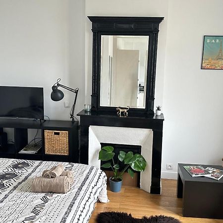 Charmant Studio Au Coeur Du 18E Apartment Paris Luaran gambar